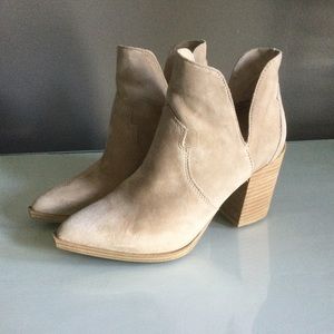 Steve Madden Western Booties
